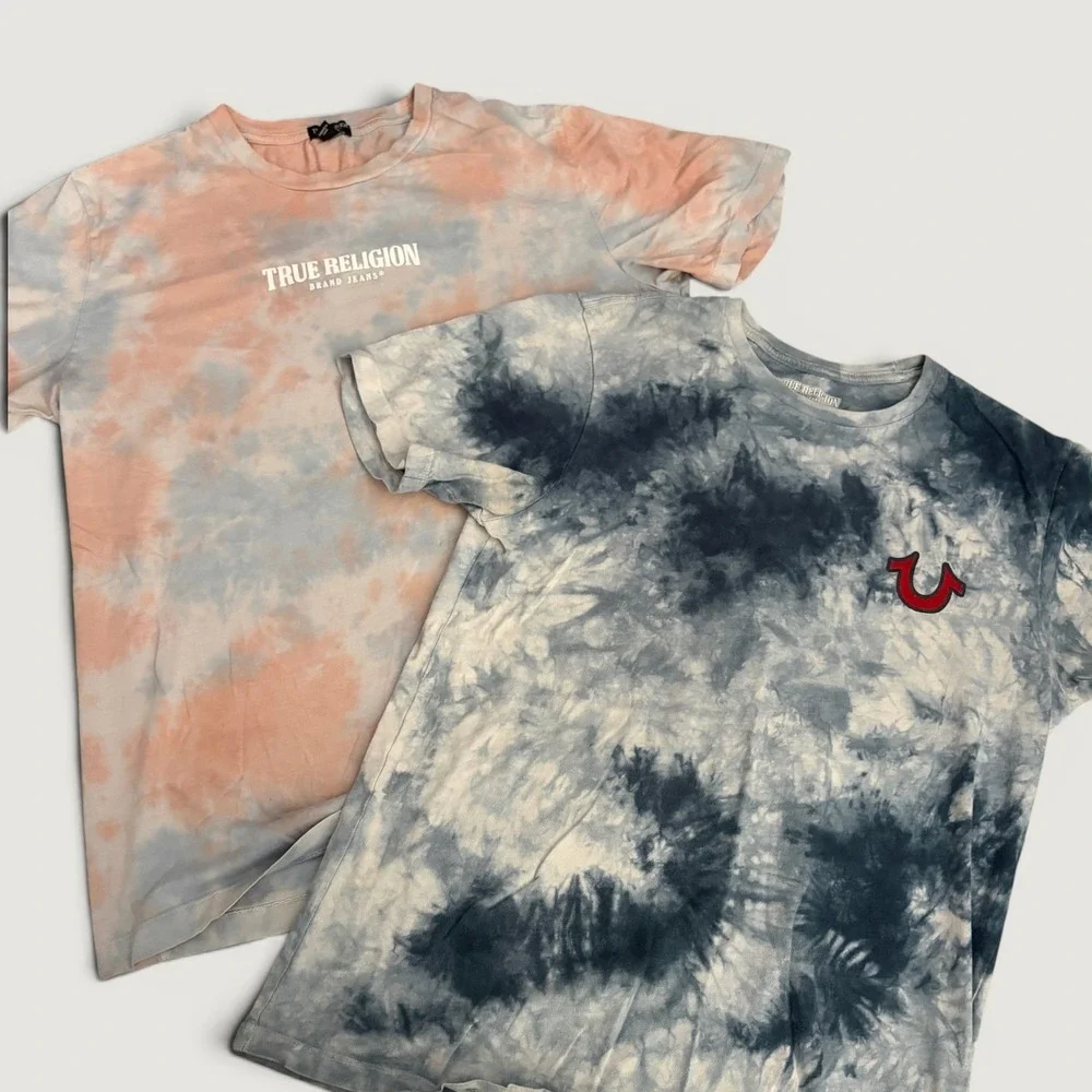 True Religion Lot of 2 Tie Dye Graphic T-Shirts Mens Small & Medium Buddha Logo